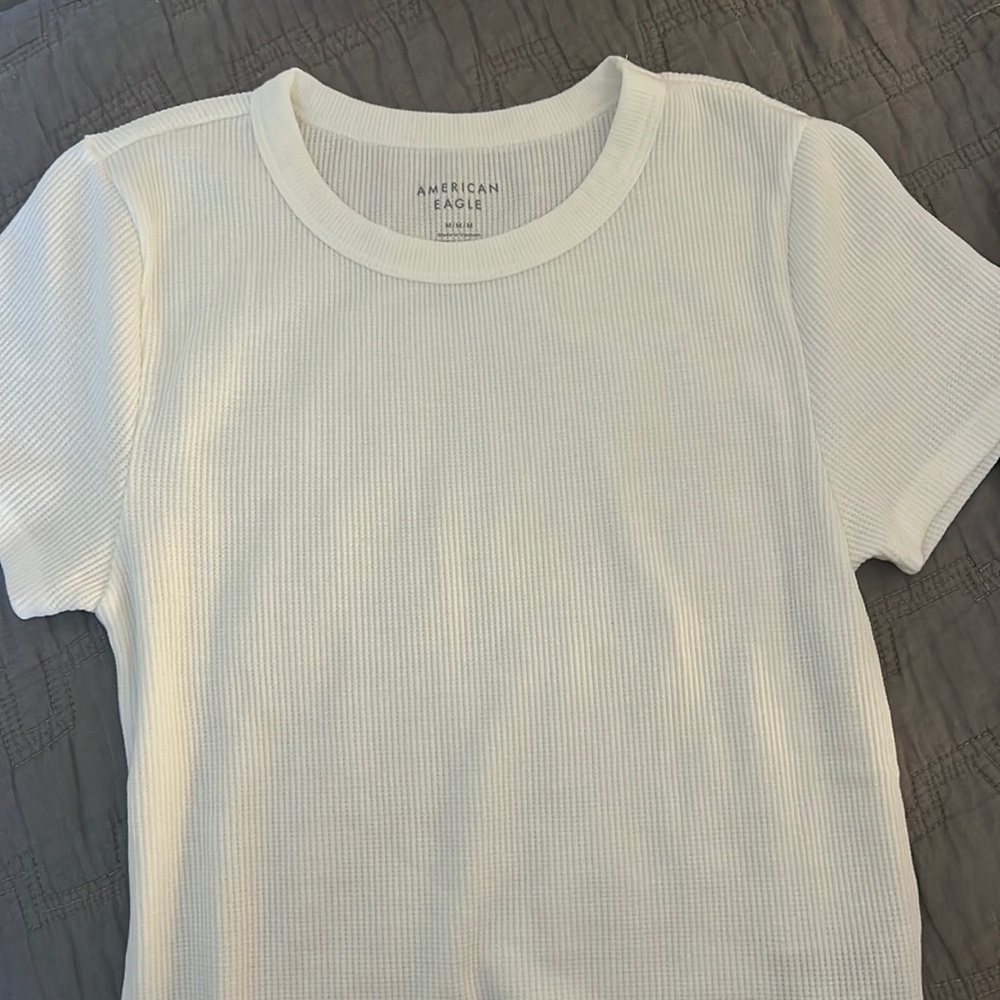 AE white waffle knit baby tee SIZE: Medium